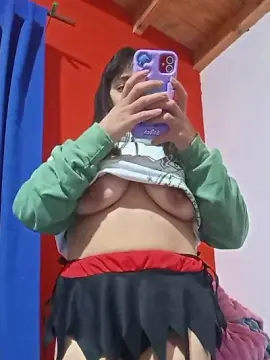 Cam4 Free Live Porn of aye225