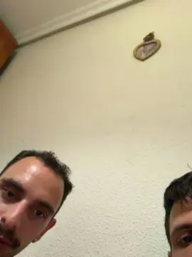Cam4 Free Porn Cam of parejamorbosos3