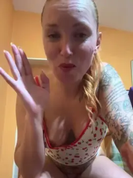 Cam4 Free Live Porn of cherryboom20