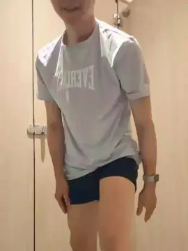 Cam4 Live Sex of suitsabidog