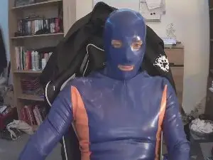 Cam4 Live Porn of latex_diver34