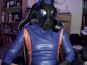 Cam4 Nude Webcam of latex_diver34