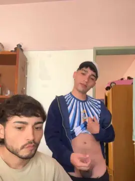 Cam4 Private Sex Chat of Devilboyzzz