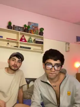 Cam4 Free Porn Cam of Devilboyzzz