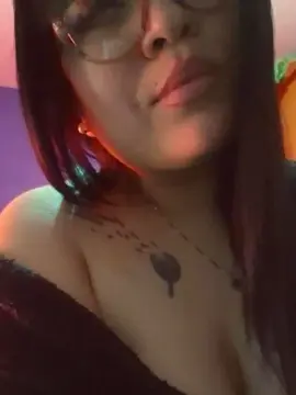 Cam4 Sex Chat of yamila36