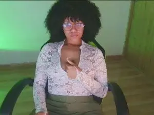 Cam4 Adult Webcam of Blackandmagic_