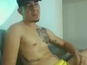 Cam4 Nude Webcam of alejo1295_