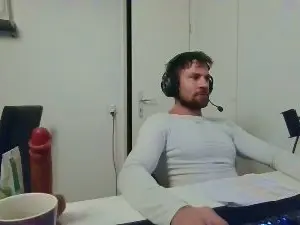 Cam4 Live Porn of ALPHA_HUNK