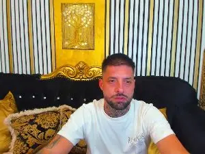 Cam4 Private Sex Chat of TommyDum