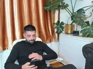 Cam4 Free Live Porn of TommyDum
