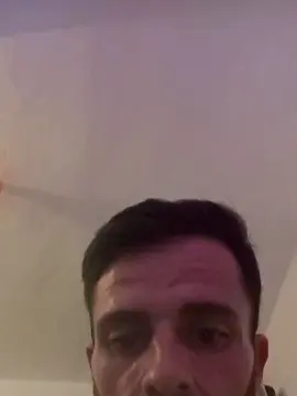 Cam4 Live Porn of pocholo30