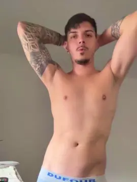 Cam4 Sex Cam of ThomasRM98