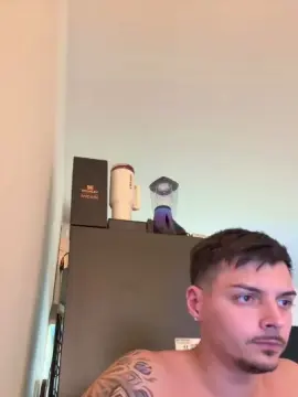 Cam4 Private Sex Chat of ThomasRM98