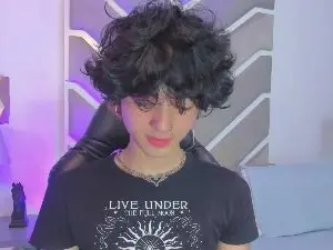 Cam4 Live Sex Cam of ElliotFontaine