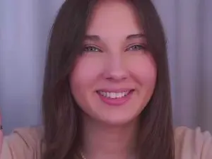 Cam4 Live Sex of HallieBulfer
