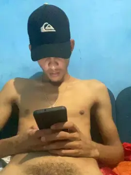 Cam4 Watch Live Sex Cams of Dotadonovin19cm