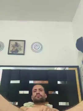 Cam4 Nude Webcam of carlbearx
