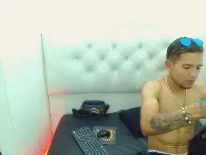 Cam4 Private Sex Chat of sexy__boy__777