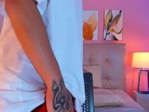 Cam4 Watch Live Sex Cams of Briian__