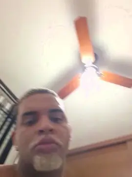 Cam4 Live Porn of Walinh_o
