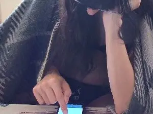 Cam4 Live Sex of CeriseLapine