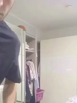 Cam4 Live Sex of HECTOrr1r1