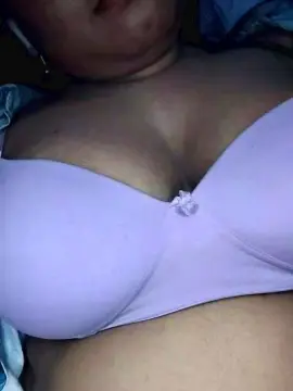 Cam4 Live Sex Cam of Kiara