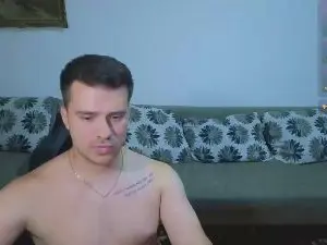 Cam4 Live Sex of johnnylove22