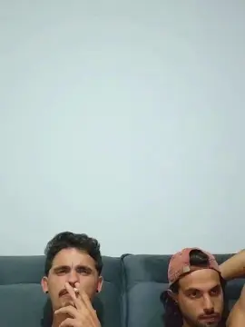 Cam4 Nude Webcam of Levi_Henrique