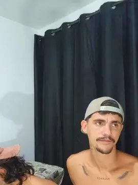 Cam4 Watch Live Sex Cams of Levi_Henrique