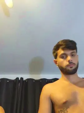 Cam4 Sex Chat of Levi_Henrique