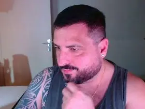Cam4 Live Sex of wluizzz