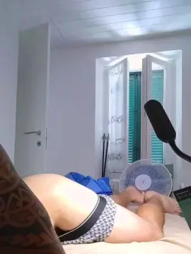 Cam4 Free Live Porn of Mirko_sexy96