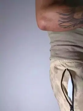 Cam4 Private Sex Chat of Mirko_sexy96