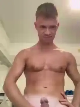 Cam4 Sex Cam of Riccazzo01