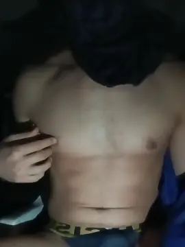 Cam4 Sex Chat of Benjaxxx27