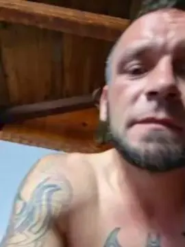 Cam4 Sex Cam of DatRyanGuy69