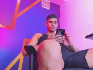 Cam4 Adult Webcam of Dominic_Max