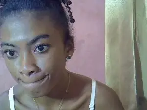 Cam4 Live Sex of Esmeraldah