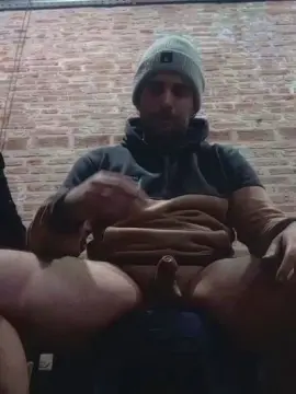 Cam4 Free Live Porn of Rosarino94