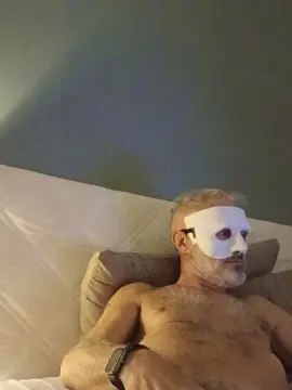 Cam4 Live Sex Cam of ItalSilverDaddy
