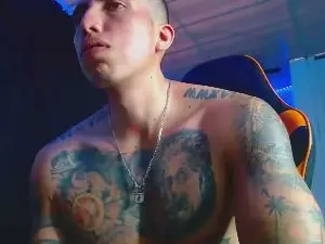 Cam4 Live Sex Cam of Adam_Hudsond