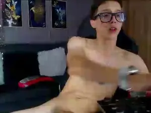 Cam4 Free Live Porn of james_bigc0ck20