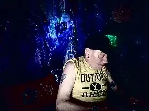 Cam4 Adult Video Chat of biteme69691