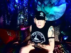 Cam4 Live Sex Cam of biteme69691