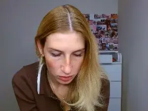 Cam4 Sex Cam of Evelyn_21_m