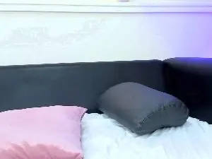 Cam4 Sex Chat of drake_and_zara