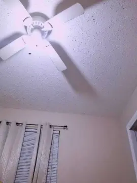 Cam4 Nude Webcam of EllisD