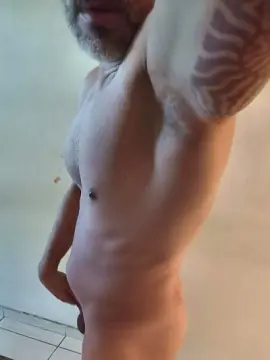 Cam4 Free Live Porn of xxMorenosexx
