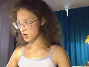 Cam4 Best Webcam of CurlyWinxy